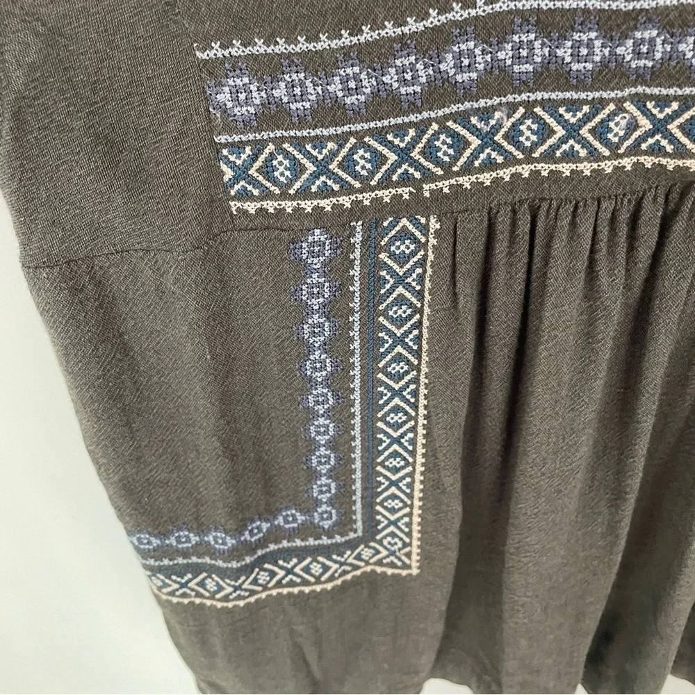 Lucky Brand Embroidered Geo Top Size Small Washed Black Boho Cross Stitch. 10 - Picture 8 of 11